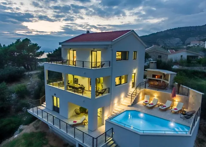 Villa Romance